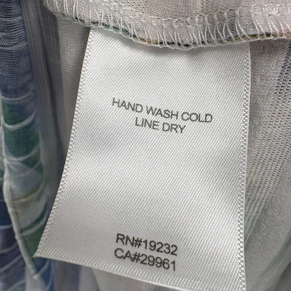 Alfred Dunner Women’s Plus 1X Tropical Floral & Leopard print Short Sleeve Top - Picture 6 of 7